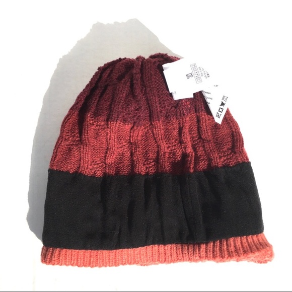 Patagonia Tri-Coloured Wool Winter Pom Pom Hat - Picture 3 of 4